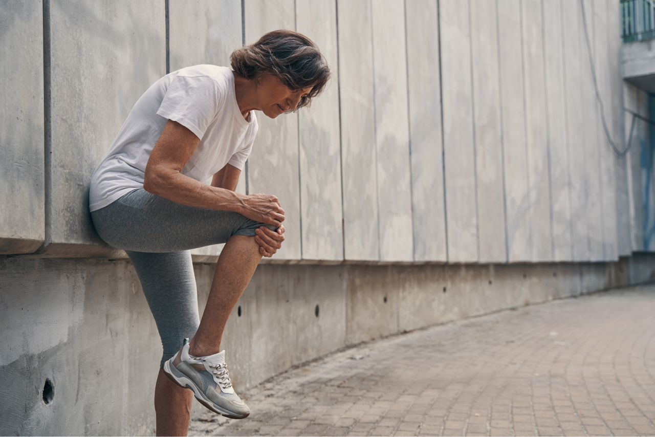 A woman who needs ACL reconstruction surgery in Kansas City